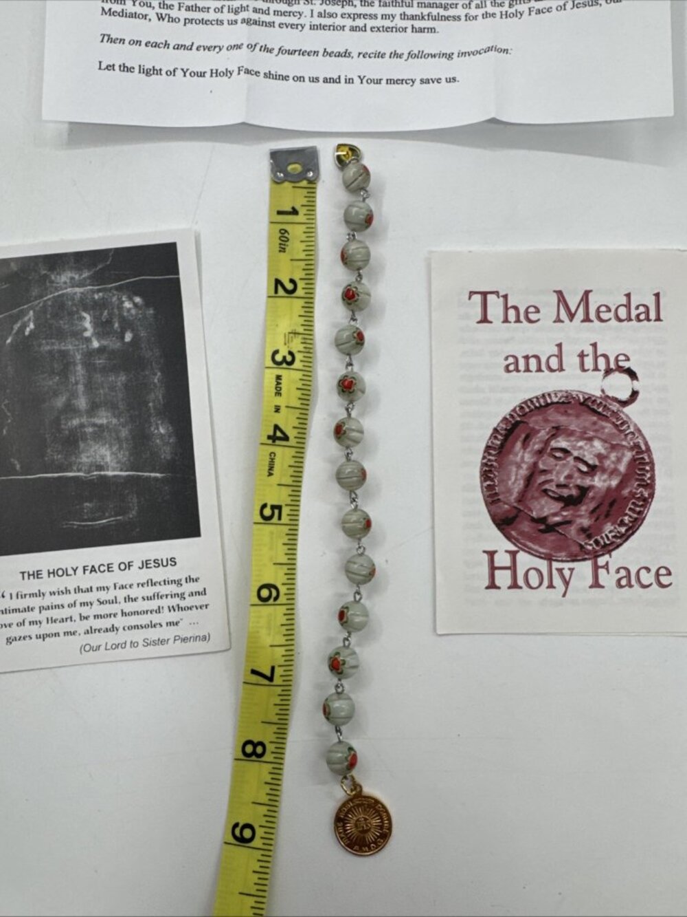 Handmade Catholic Holy Face of Jesus Medal Chaplet Beads & Prayer Cards Set NEW - Picture 4 of 6